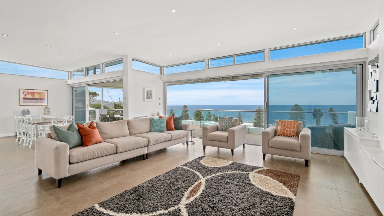 Photo of Livingroom in Avoca Beach