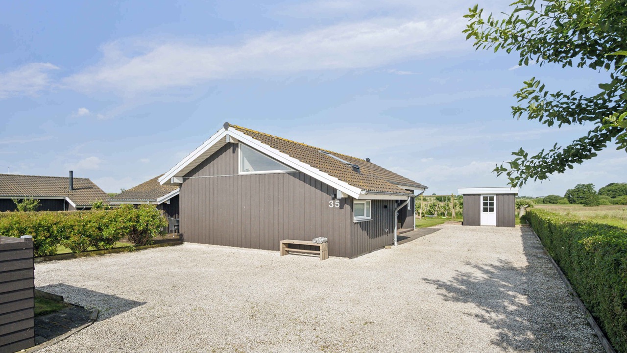 Photo of Others in Flovt Strand