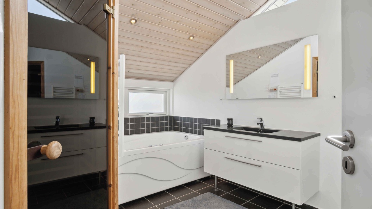 Photo of Others in Flovt Strand