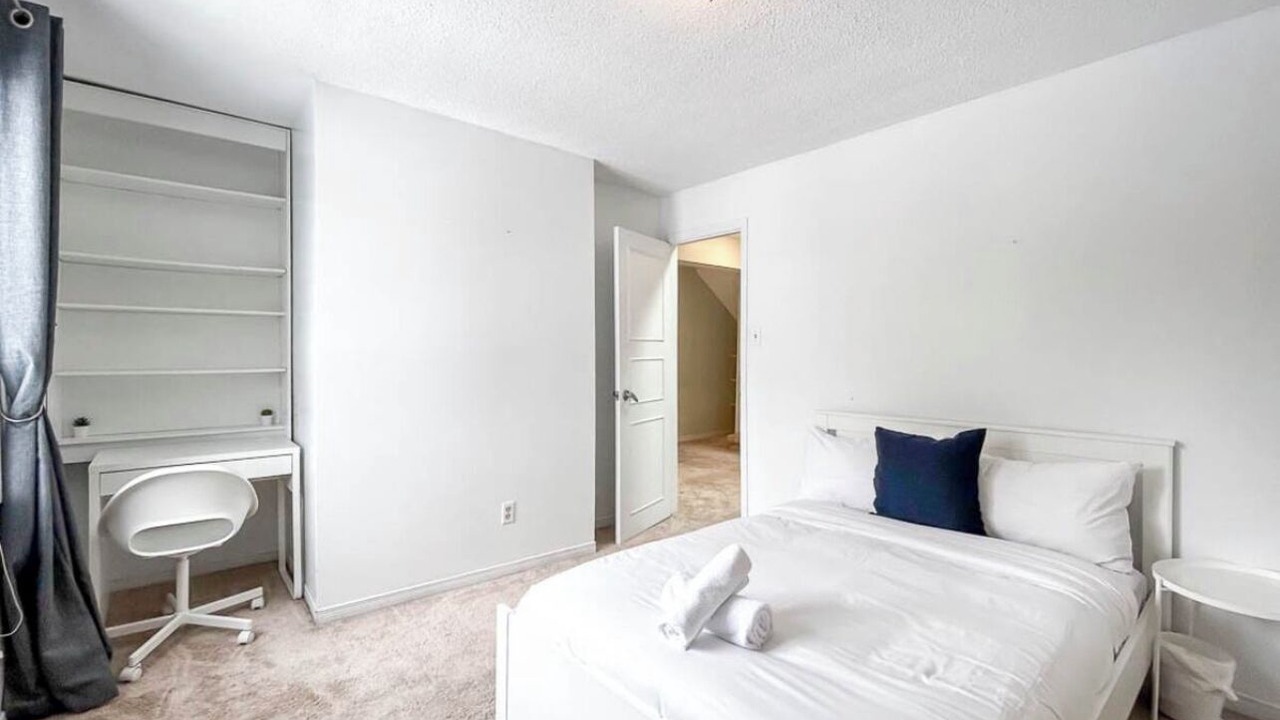 Photo of Bedroom in Aylmer