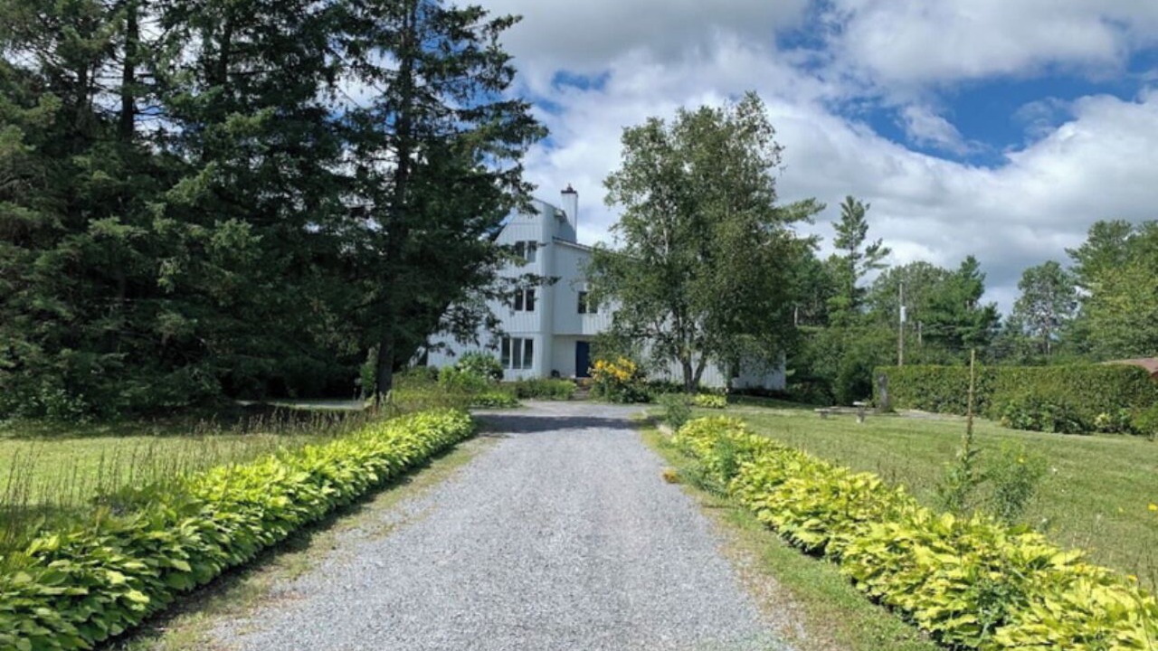 Photo of Outdoor in Aylmer