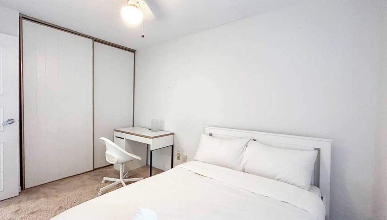 Photo of Bedroom in Aylmer
