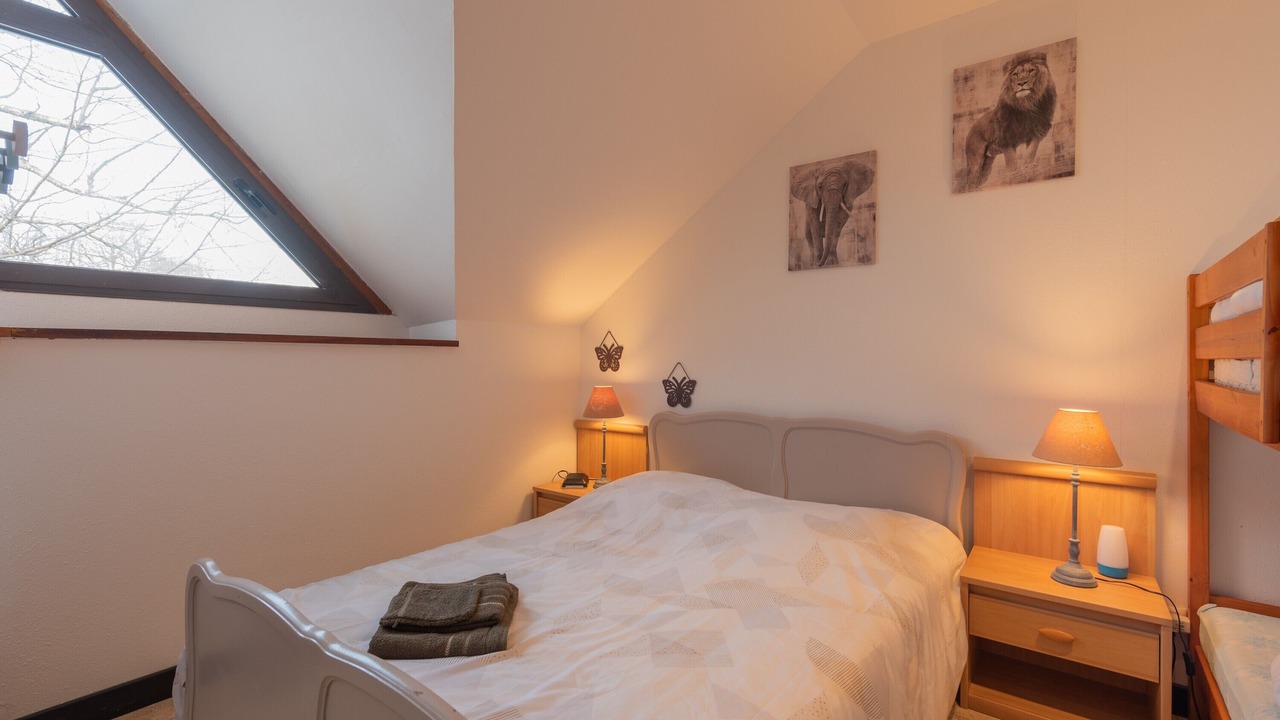 Photo of Bedroom in Campan