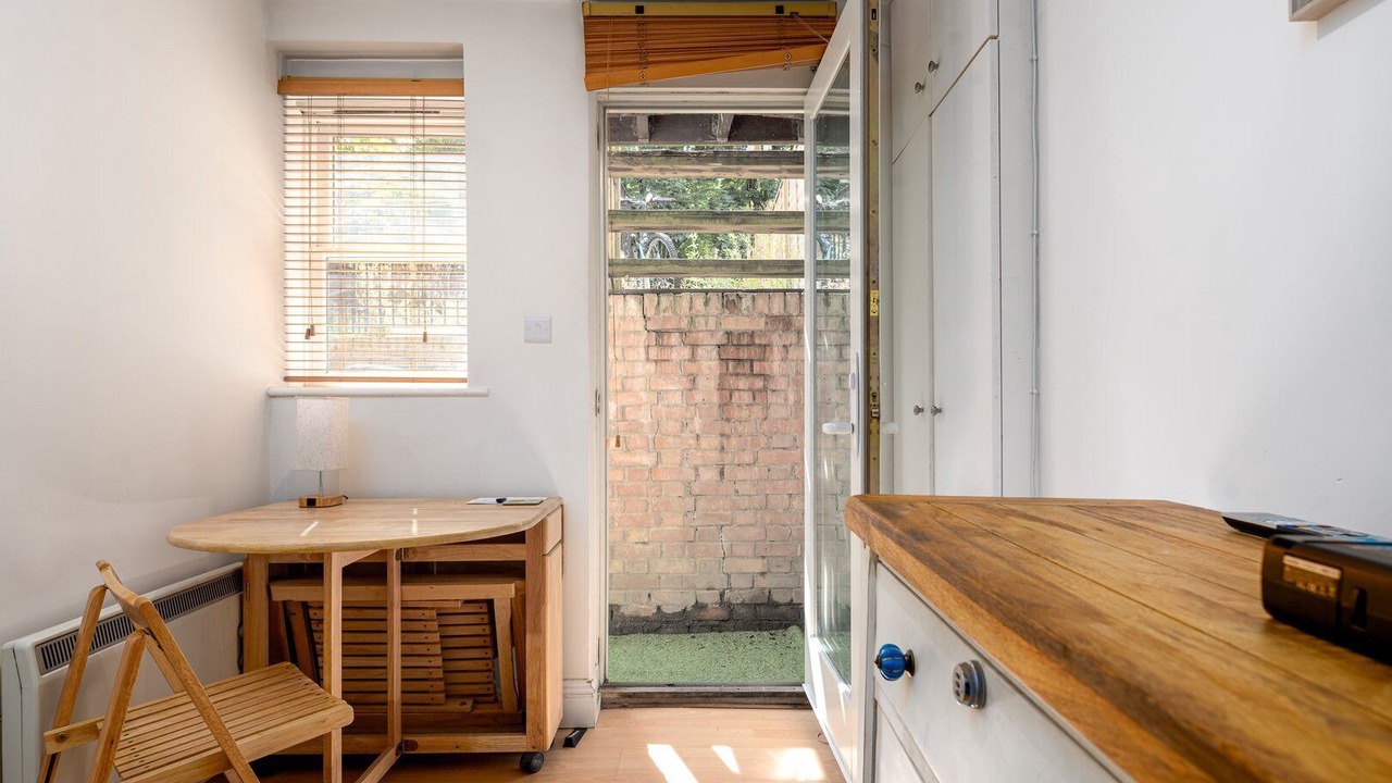 Photo of Others in Kilburn