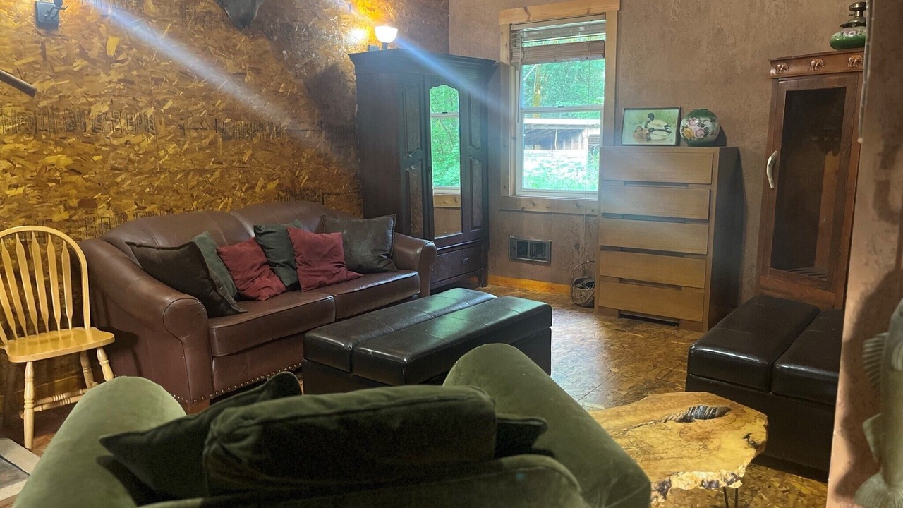 Photo of Bedroom in Lewis County