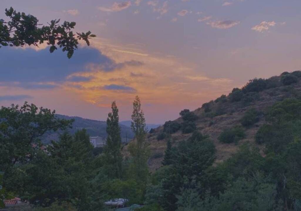 Photo of Others in Caramany