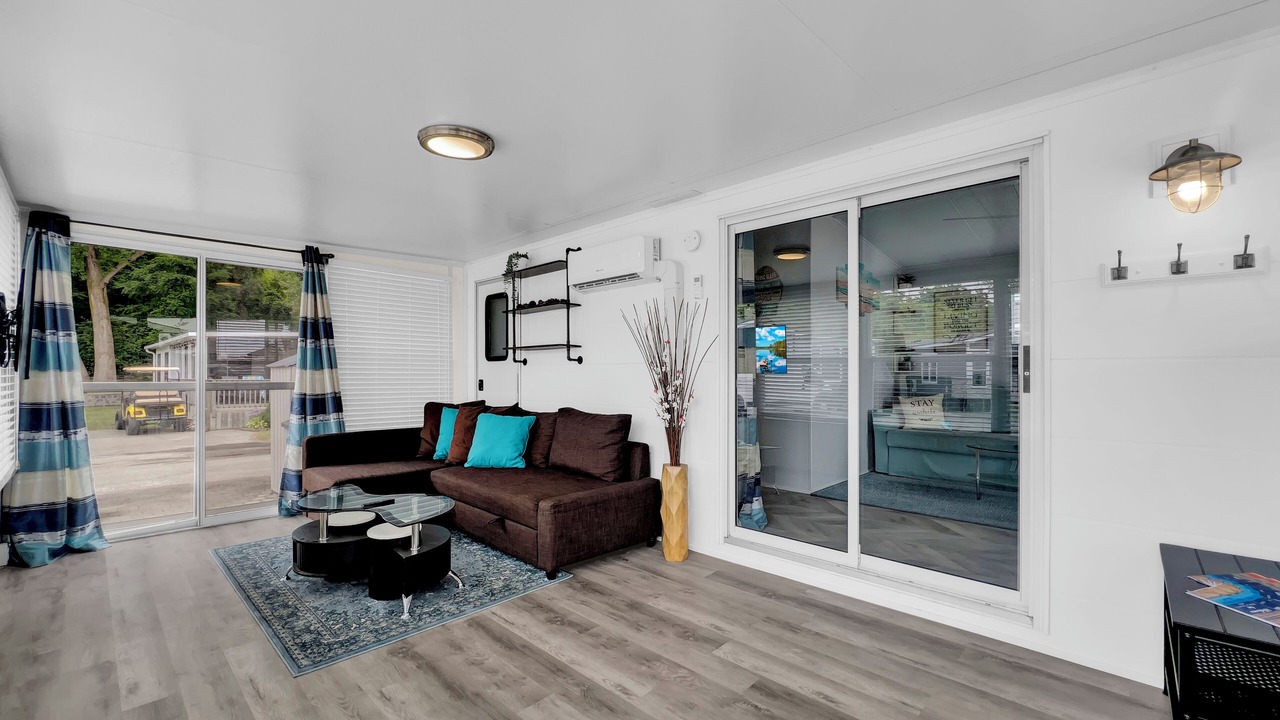 Photo of Livingroom in Sherkston