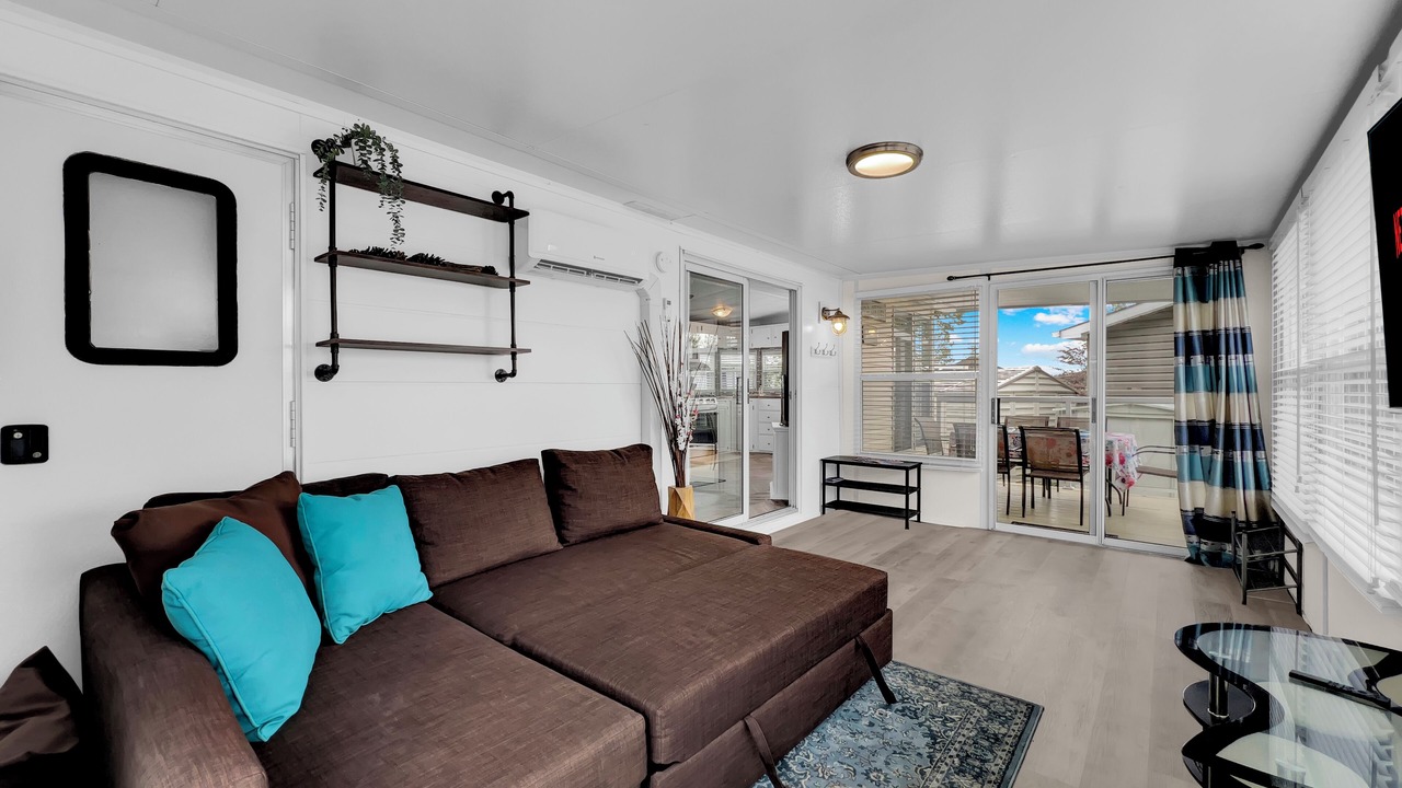 Photo of Livingroom in Sherkston