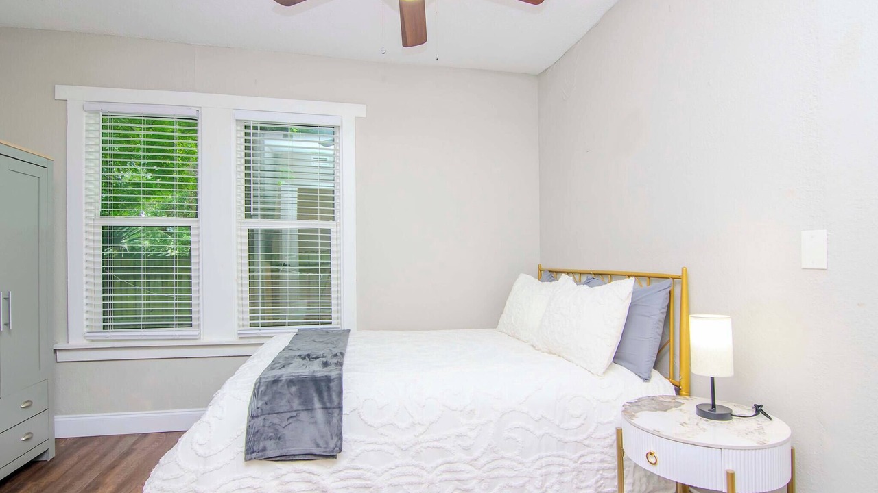 Photo of Bedroom in Riverside Heights