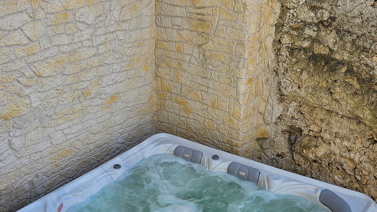 Photo of Outdoor in Tours