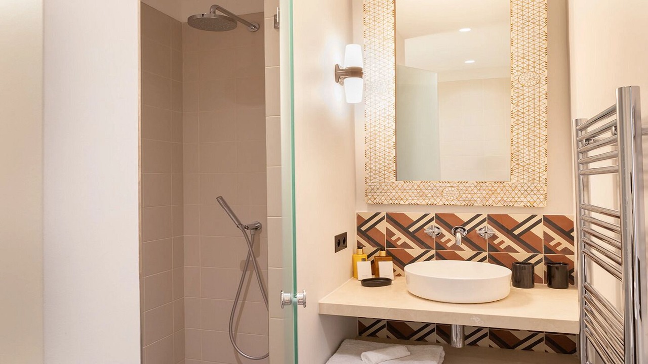 Photo of Bathroom in Quinze-Vingts