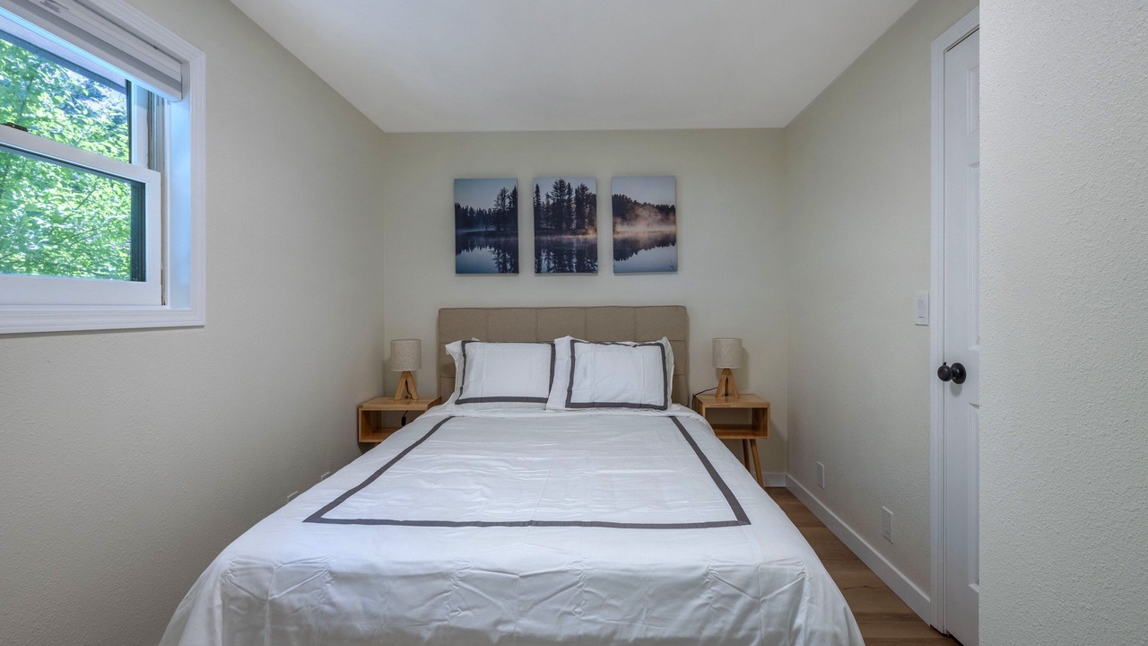 Photo of Bedroom in Lyle