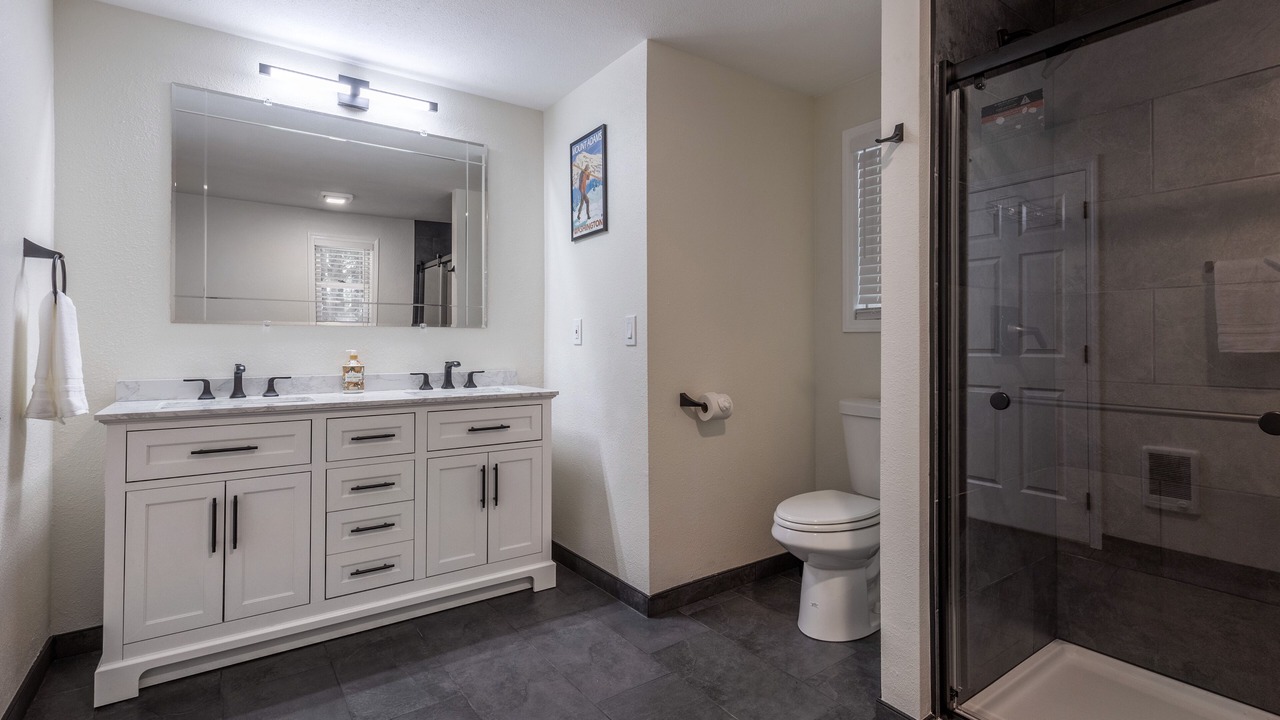 Photo of Bathroom in Lyle