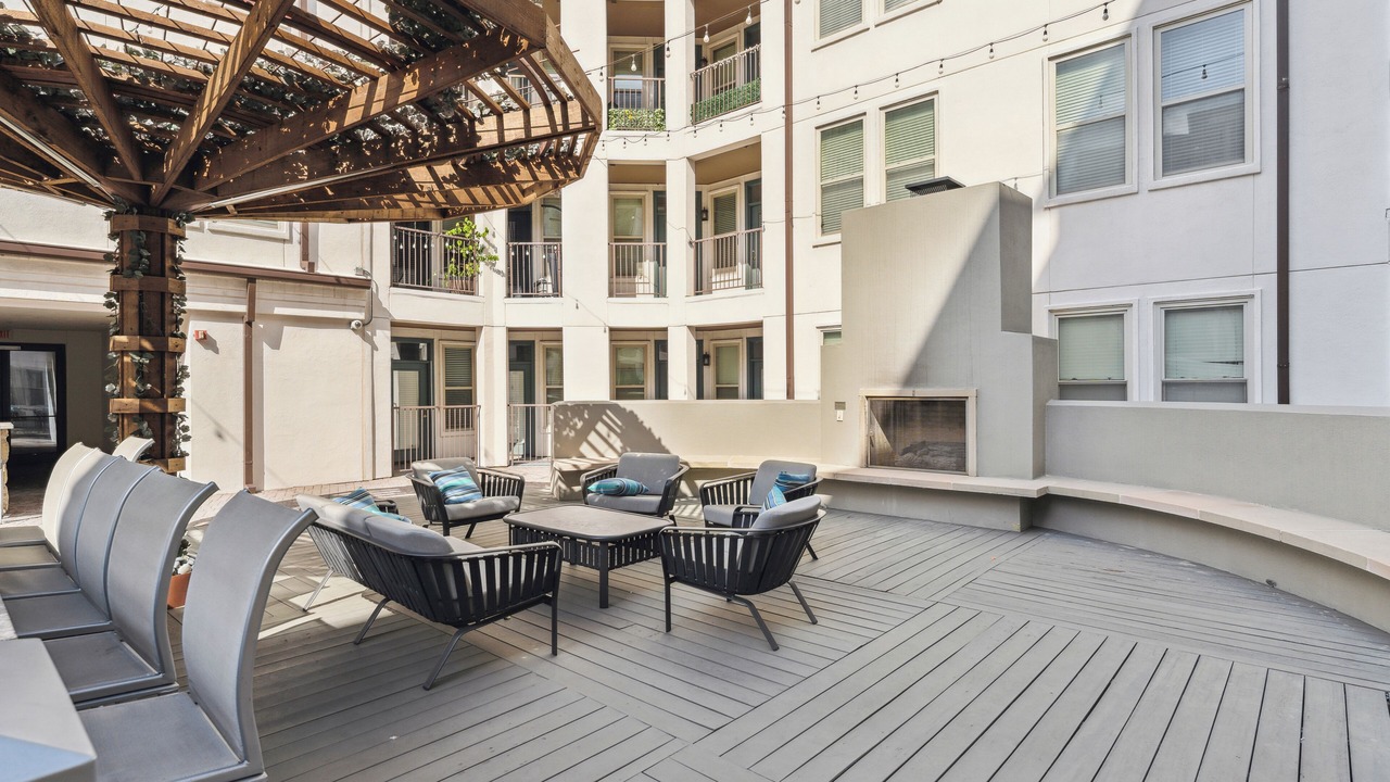 Photo of Patio Balcony in Cityplace