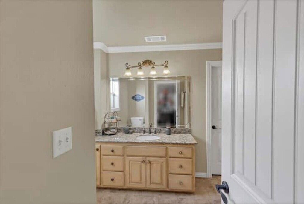 Photo of Bathroom in Cecil