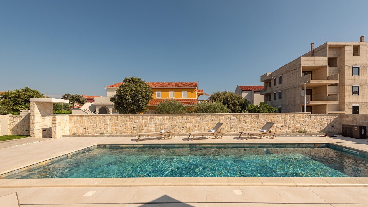 Photo of Outdoor in Mandre
