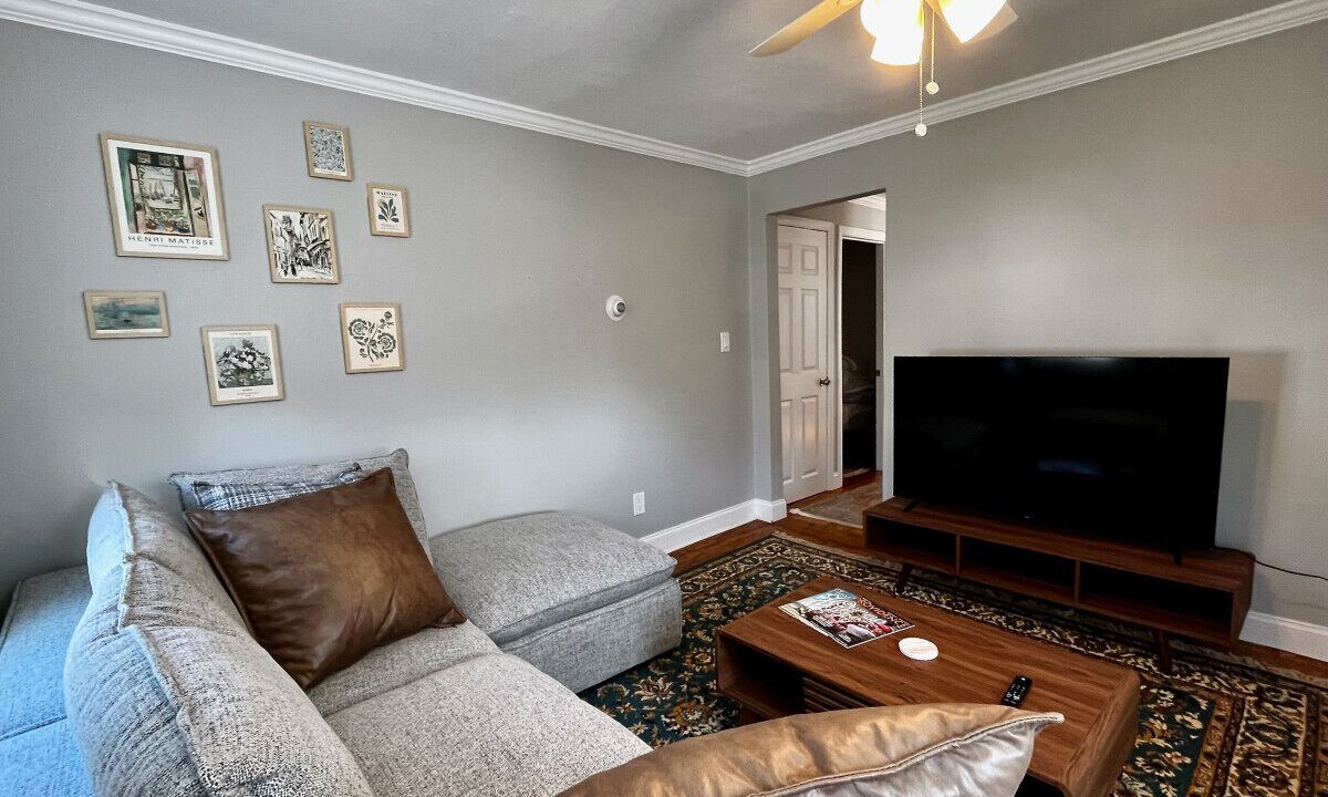 Photo of Livingroom in Federal Hill