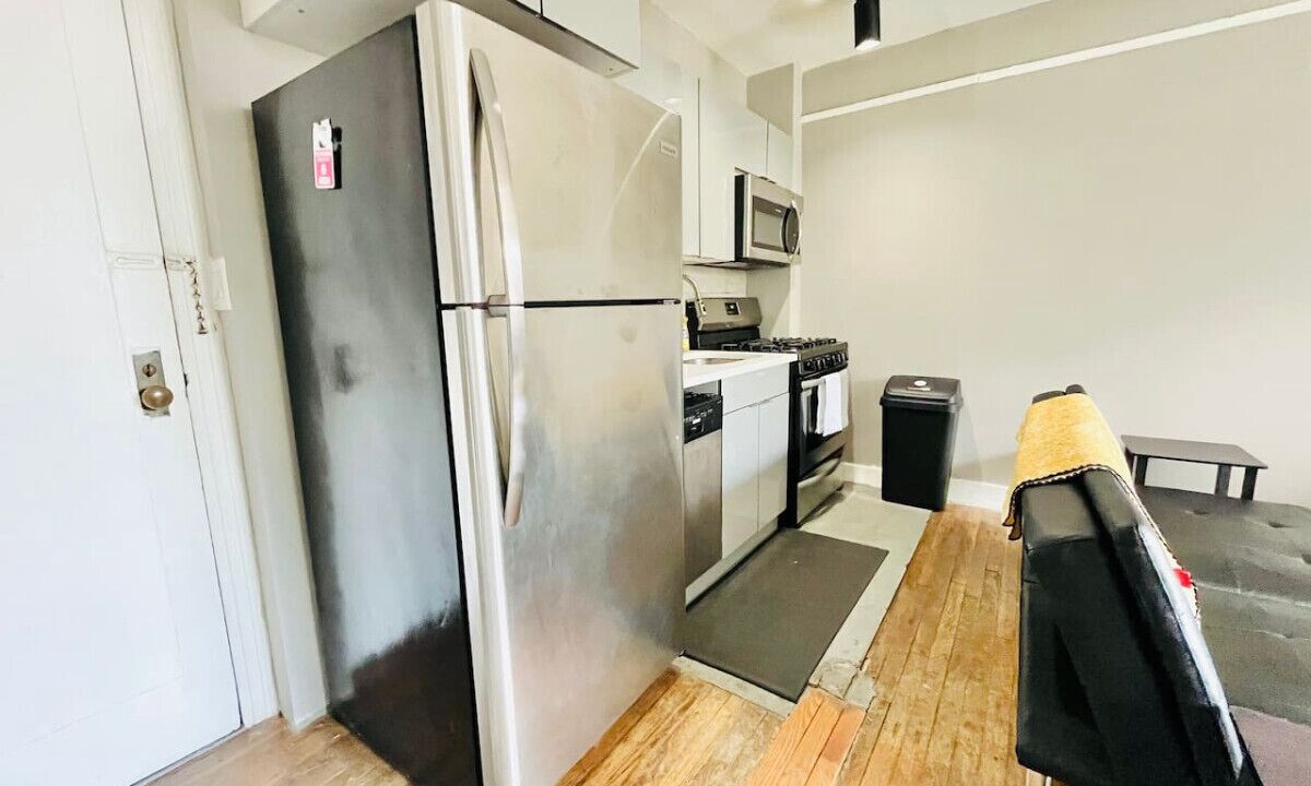 Photo of Others in Dwight