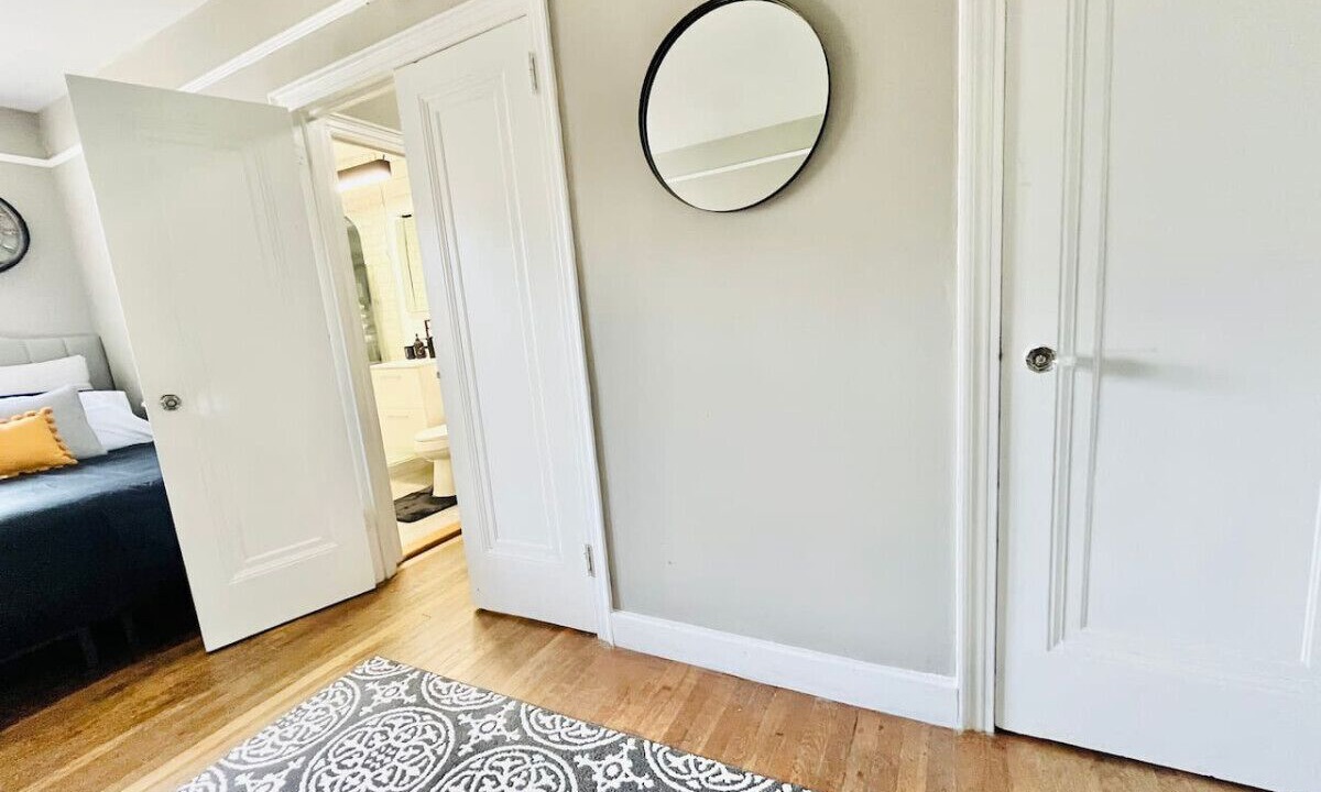 Photo of Others in Dwight