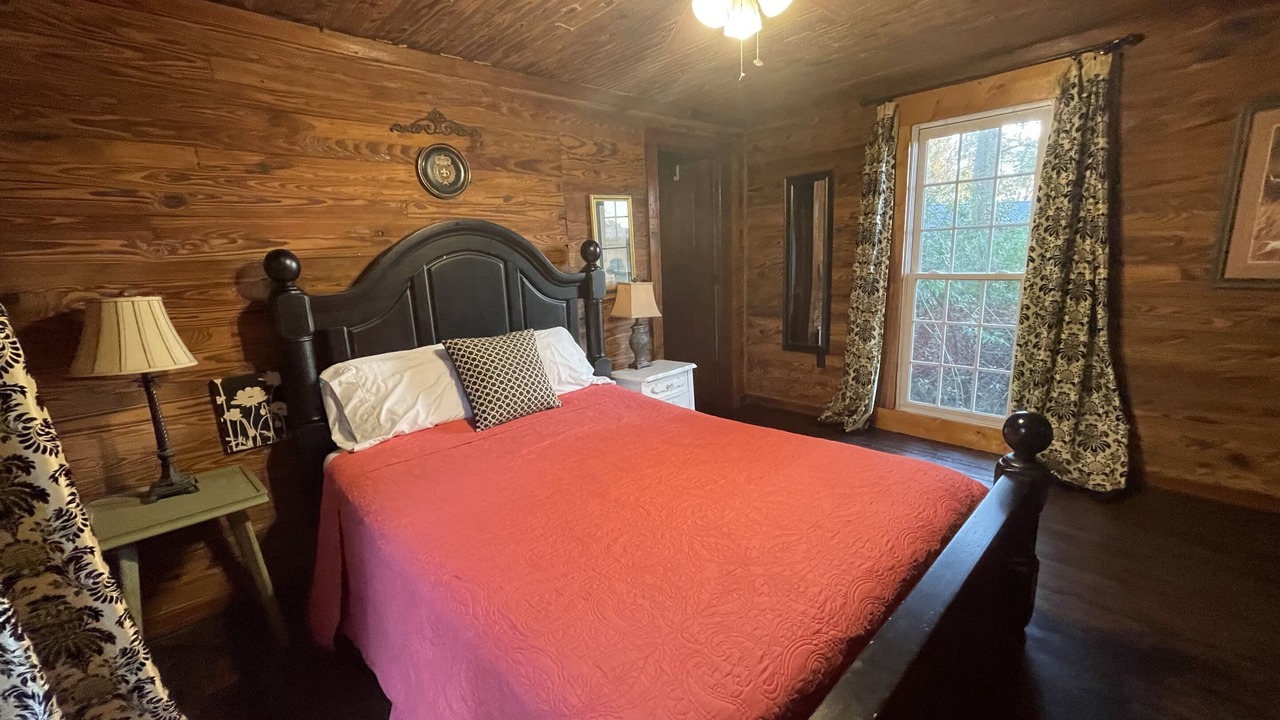 Photo of Bedroom in Hartsfield