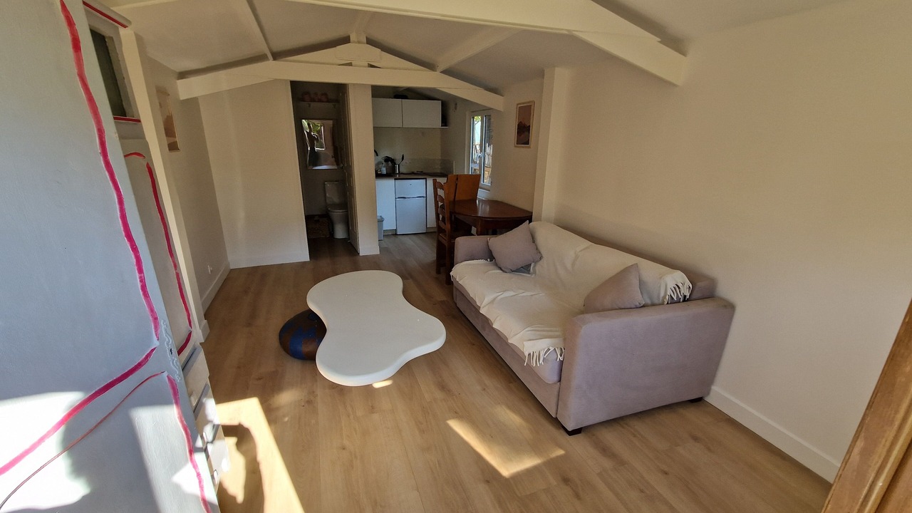 Photo of Livingroom in Clamart