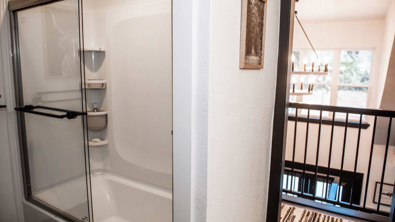 Photo of Bathroom in Thackerville