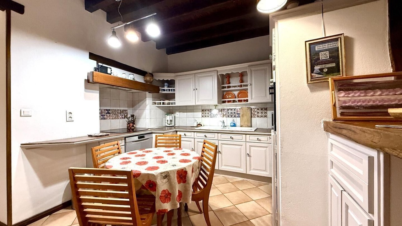 Photo of Others in Mendionde