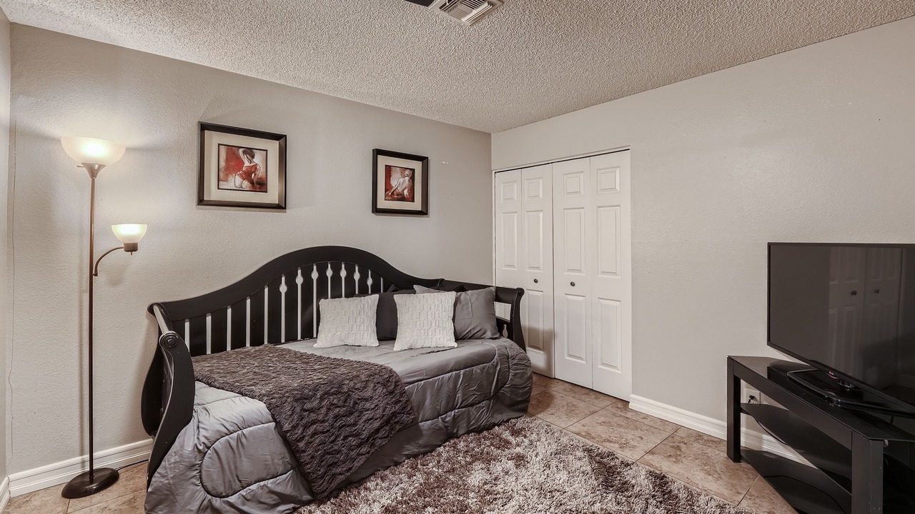 Photo of Bedroom in Rancho Oakey
