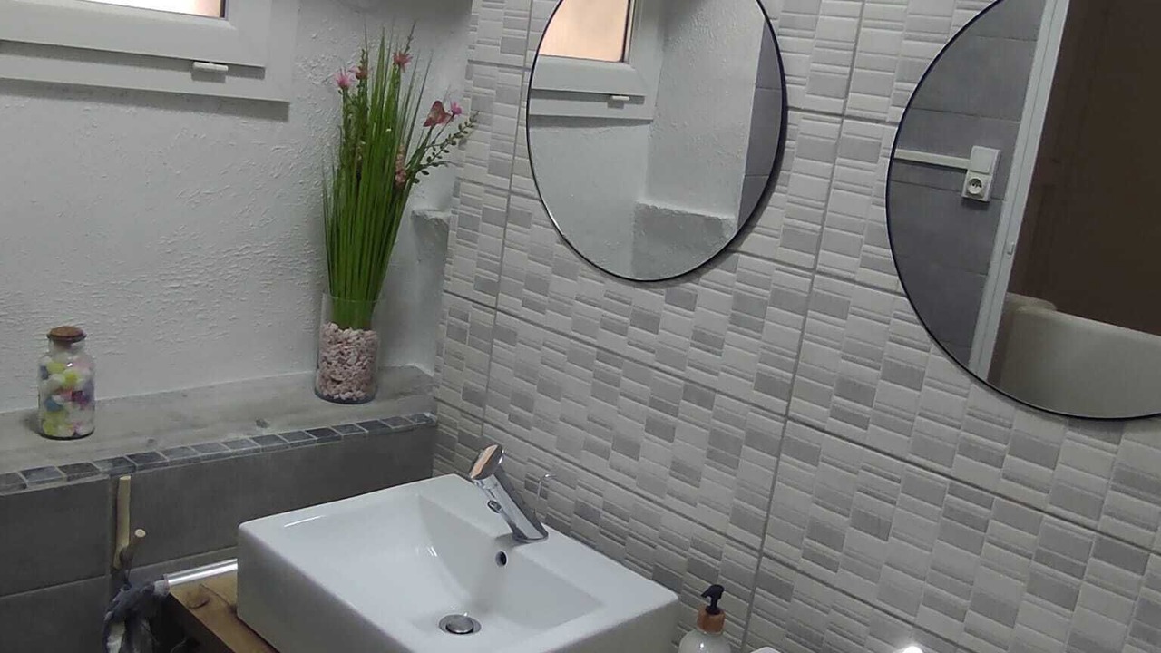 Photo of Bathroom in Saint-Michel-l'Observatoire
