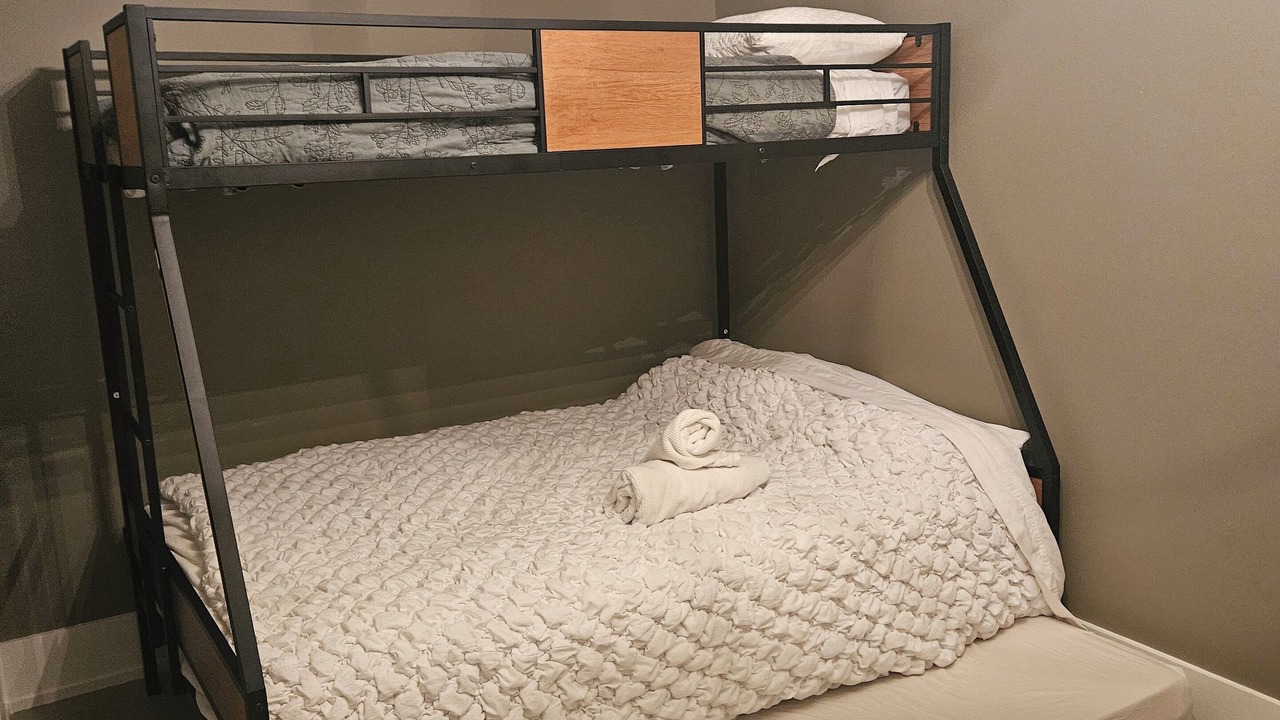 Photo of Bedroom in Aurora