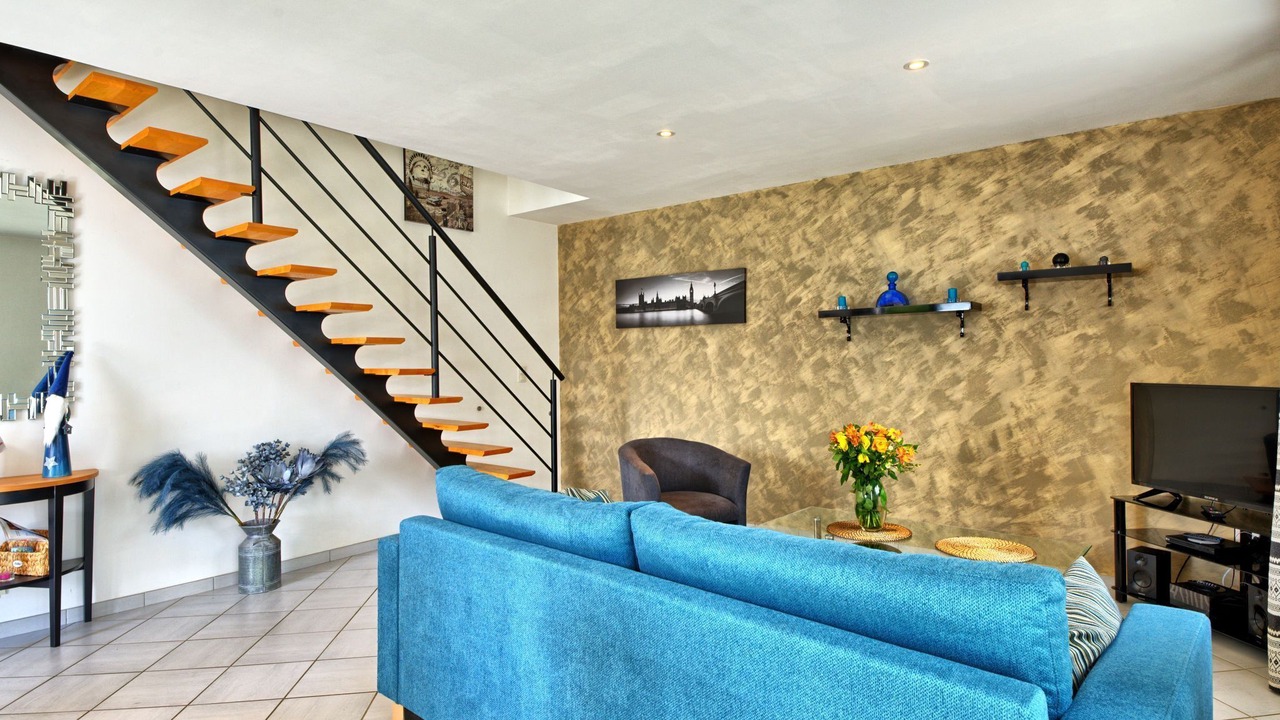 Photo of Livingroom in Besne