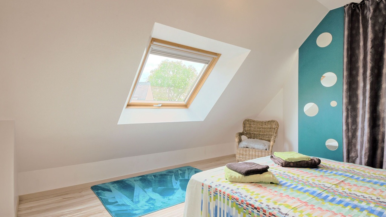 Photo of Bedroom in Besne