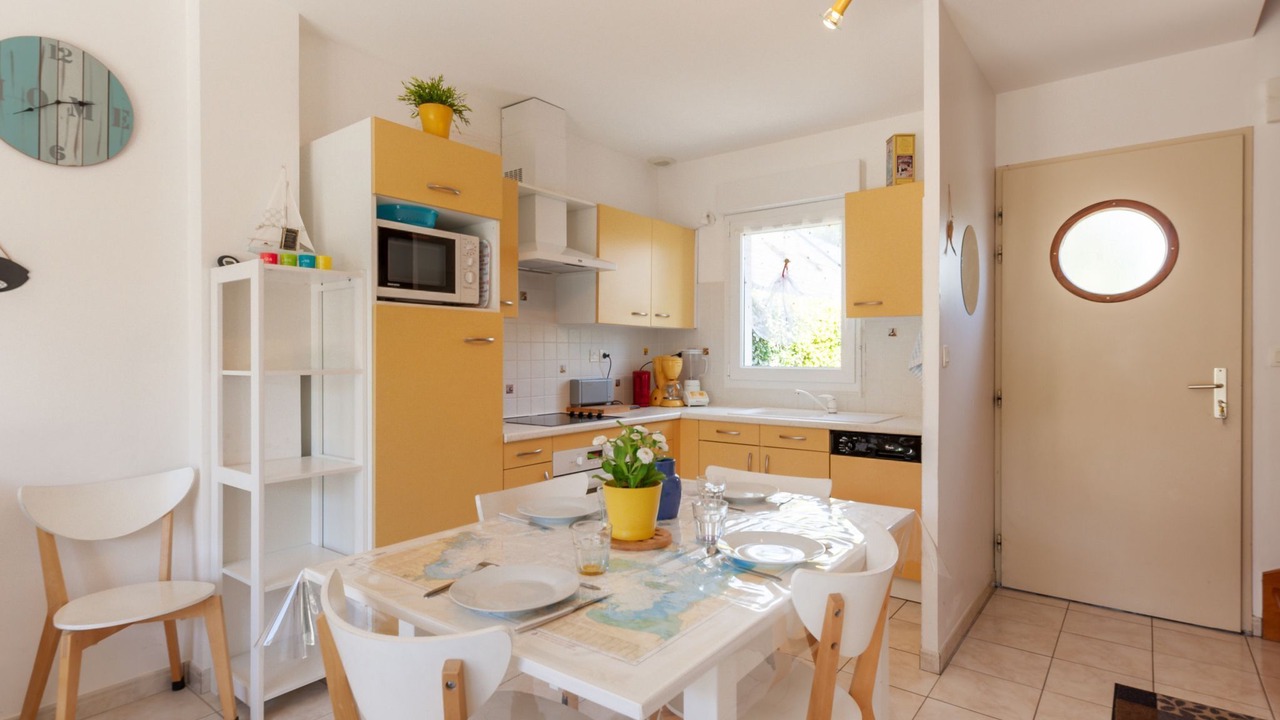 Photo of Bedroom in Hauteville-sur-Mer