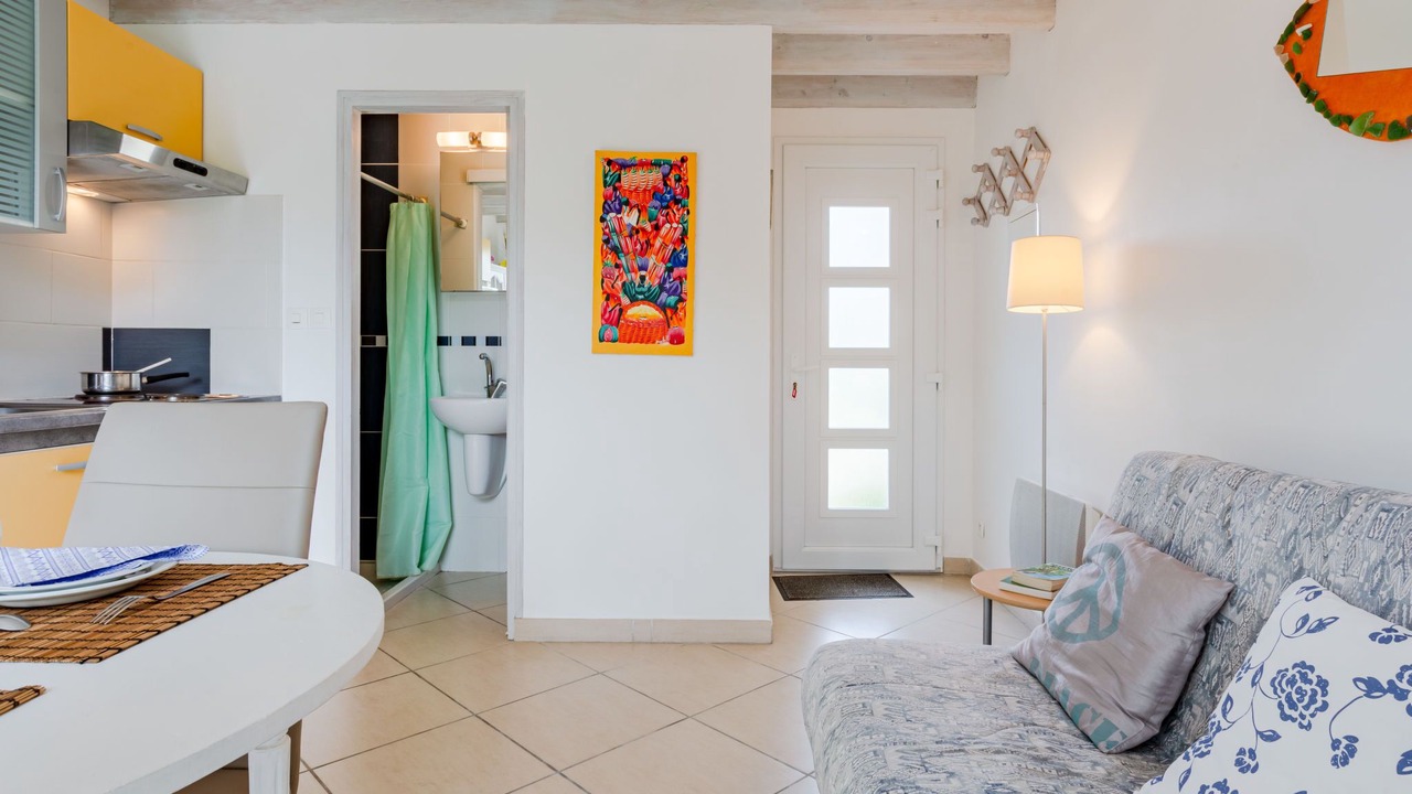 Photo of Livingroom in Surville