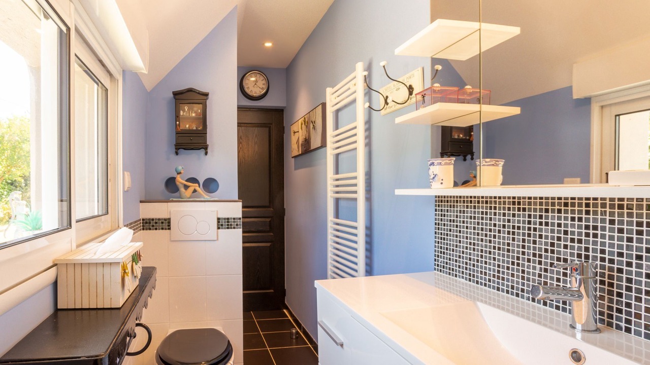 Photo of Bathroom in Champeaux