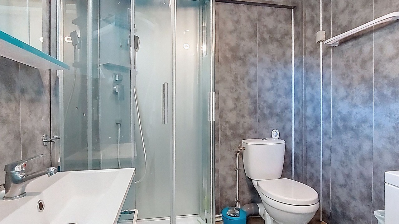 Photo of Bathroom in Locquirec