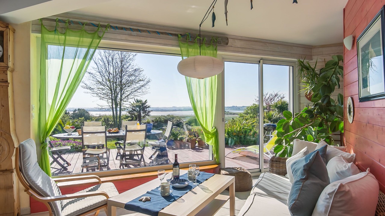 Photo of Livingroom in Plouneour-Trez