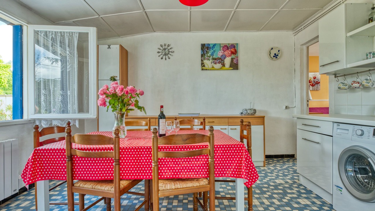 Photo of Bedroom in Jau-Dignac-et-Loirac