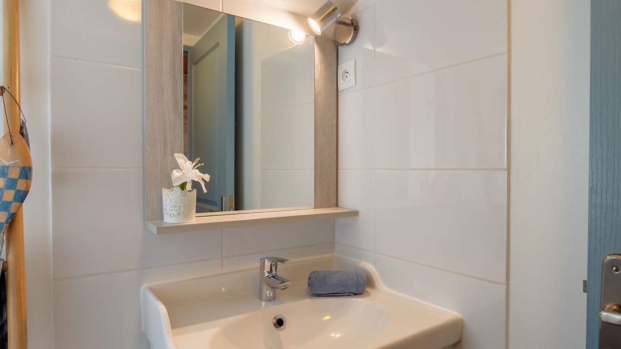 Photo of Bathroom in Loctudy