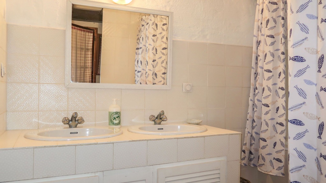 Photo of Bathroom in Pont-l'Abbe