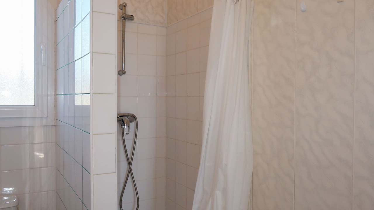Photo of Bathroom in Plozevet
