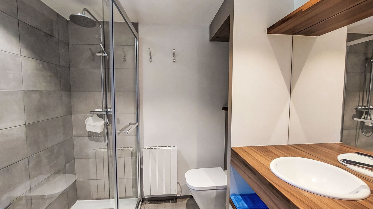 Photo of Bathroom in Pleherel-Plage-Vieux-Bourg