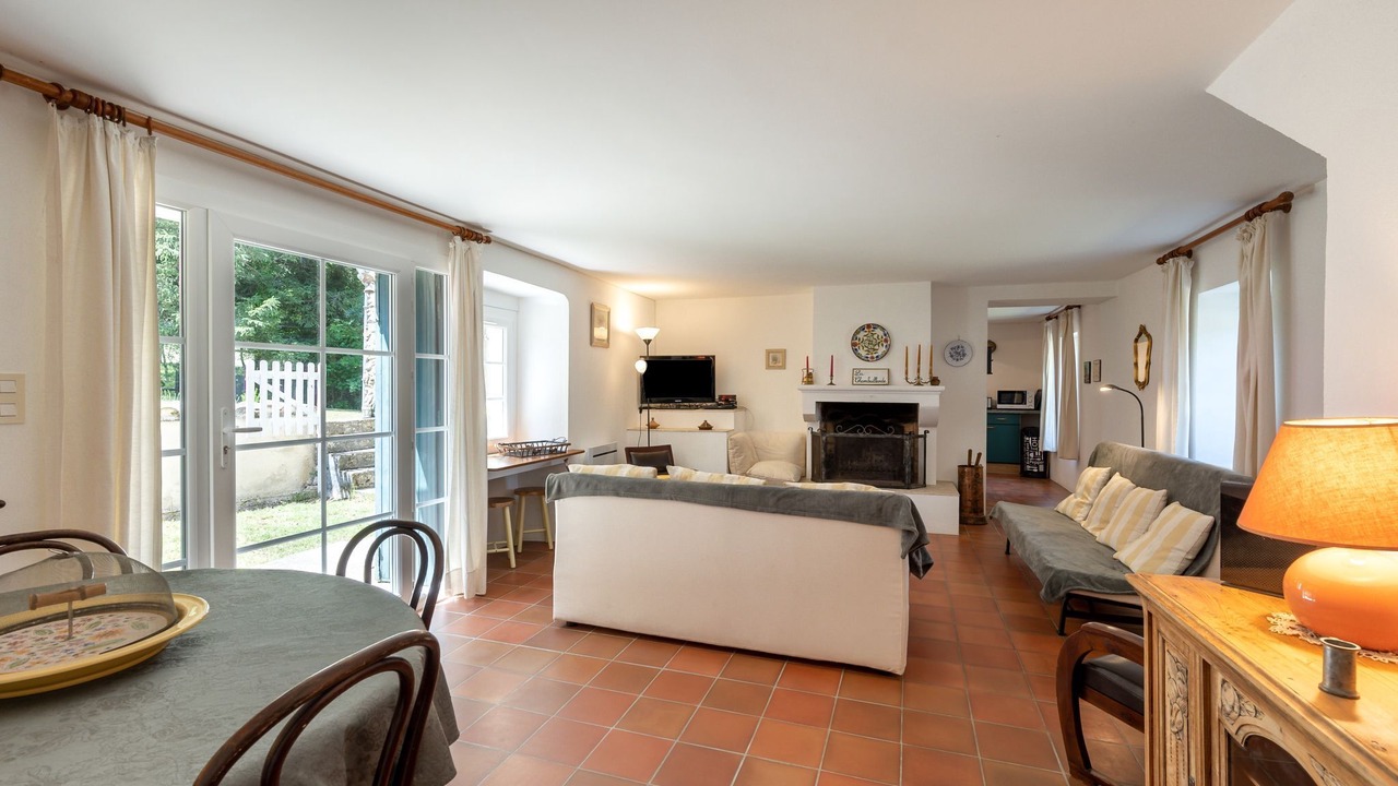 Photo of Livingroom in Le Poet-Laval
