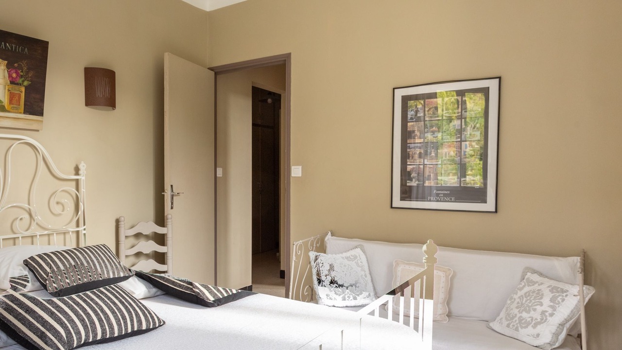 Photo of Others in Menerbes