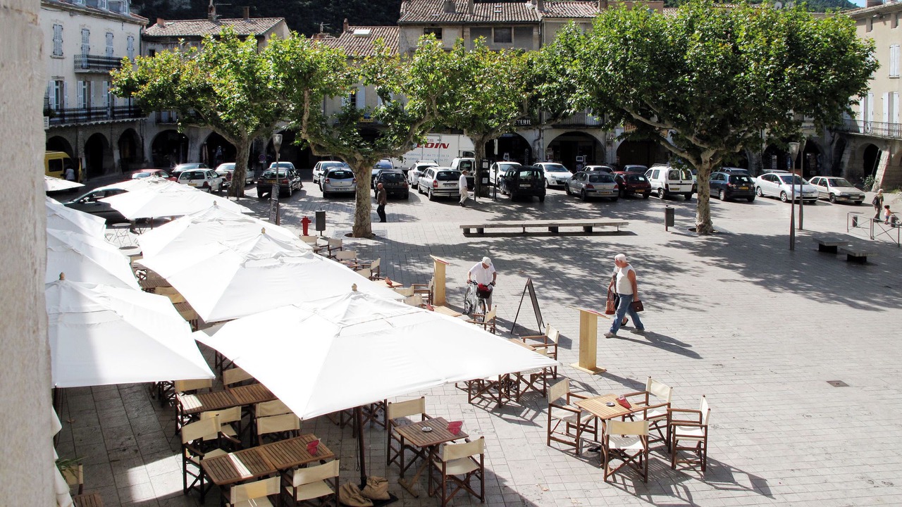 Photo of Others in Nyons