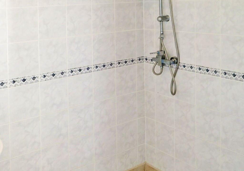 Photo of Bathroom in L'Honor-de-Cos