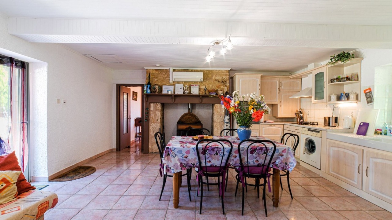 Photo of Bedroom in Blanquefort-sur-Briolance
