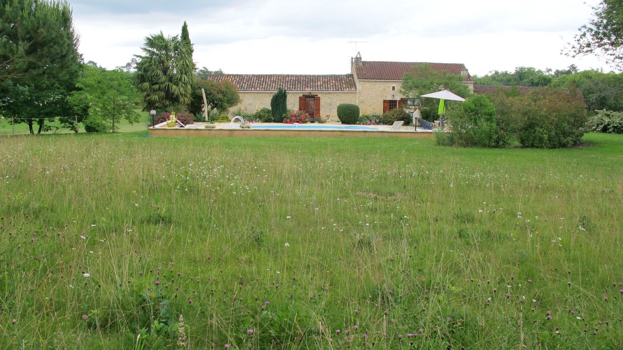 Photo of Others in Blanquefort-sur-Briolance