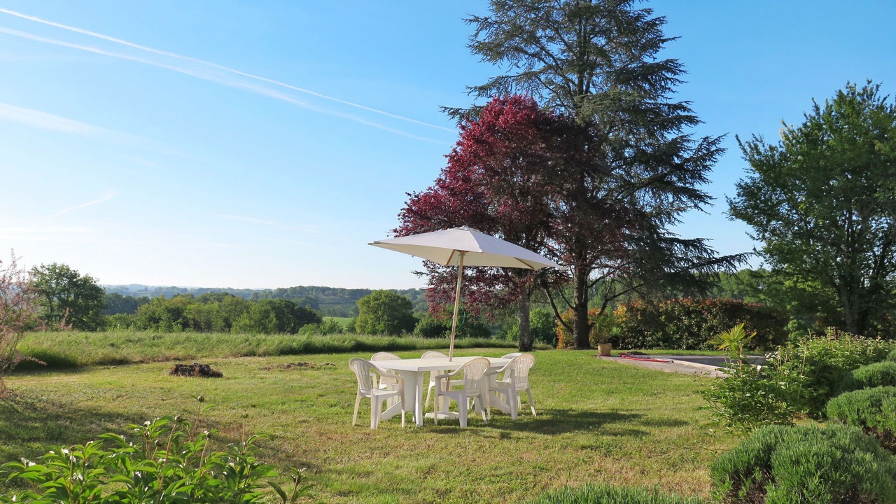 Photo of Others in Lalandusse