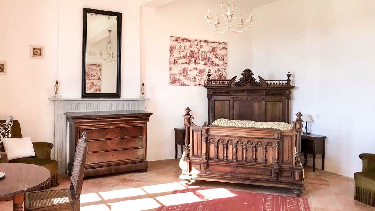 Photo of Others in Lalandusse